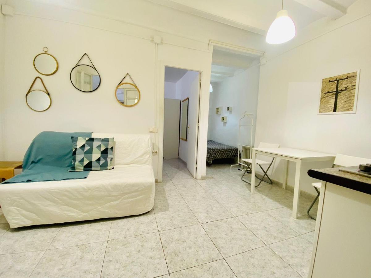 07 Basic Center Barcelona3 1 Apartment Bagian luar foto