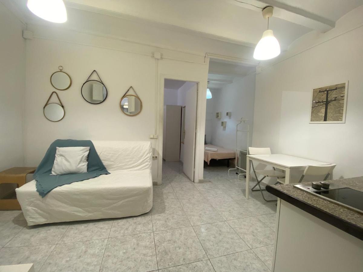 07 Basic Center Barcelona3 1 Apartment Bagian luar foto